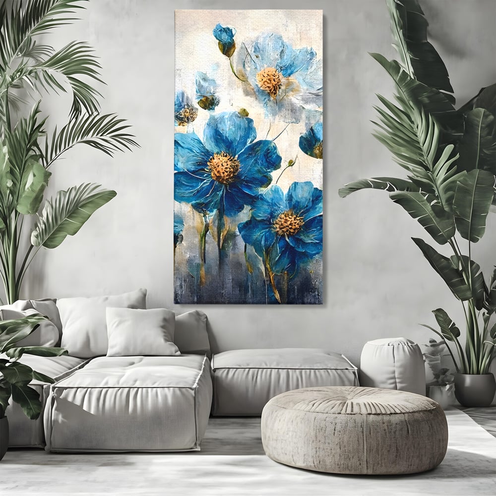 Tablou canvas cu pictura verticala cu flori albastre, fara rama, pe sasiu de lemn, pe perete intr-un living
